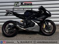TRIUMPH STREET TRIPLE 675