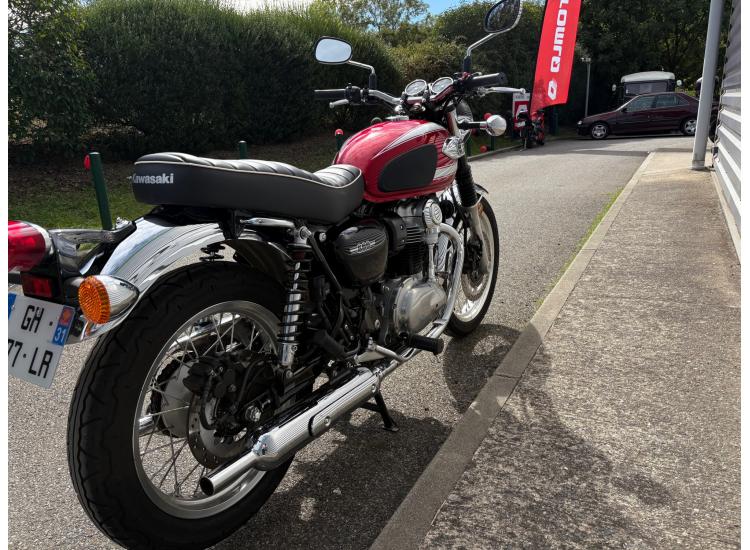 KAWASAKI W 800