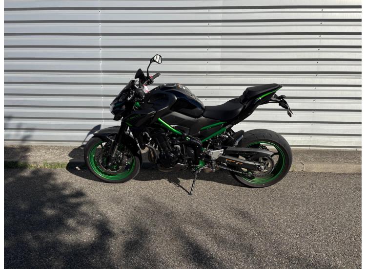KAWASAKI Z 900