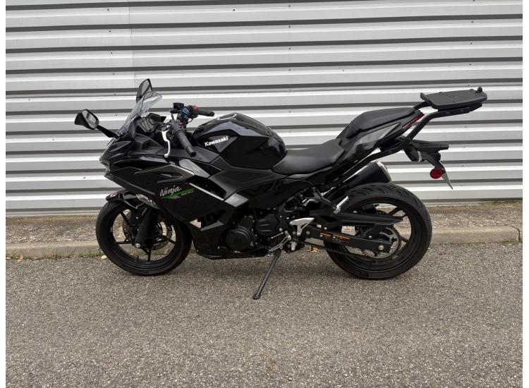 KAWASAKI Ninja 500