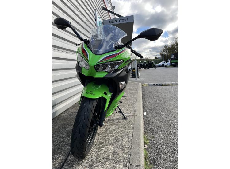 KAWASAKI NINJA 400