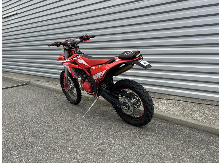BETA XTRAINER 300