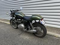 TRIUMPH THRUXTON 900