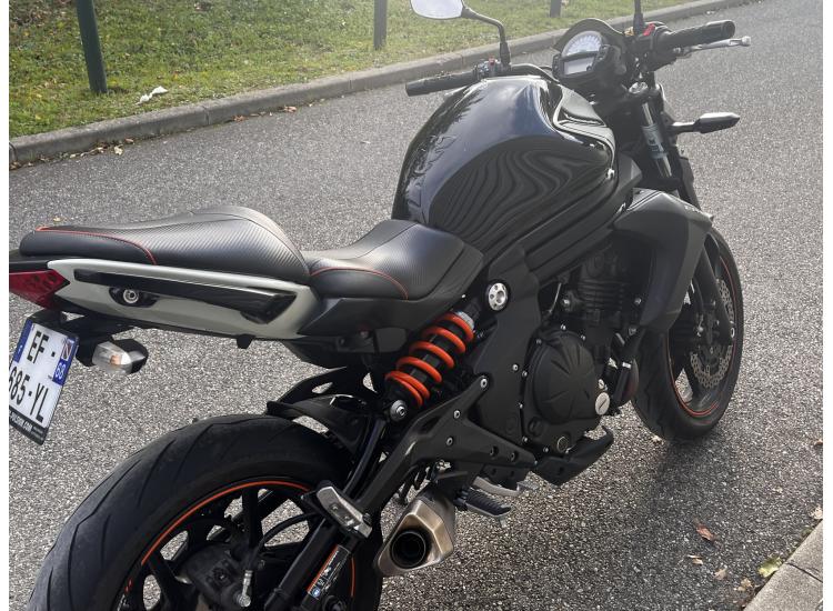 KAWASAKI ER-6 (47.5CV)