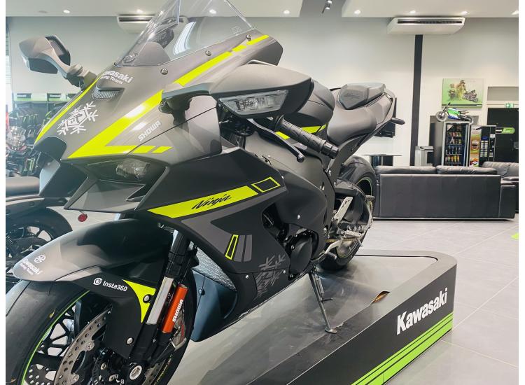 ZX-10RR WINTER TEST
